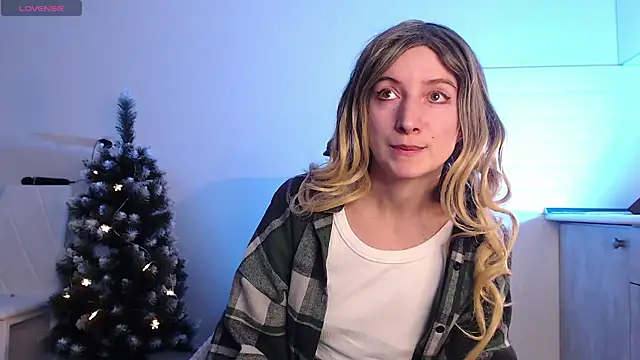 Snapshot of Eva_Hailey_ chatting on December 17, 4:34 am Eva Hailey online show from December 17, 4:34 am