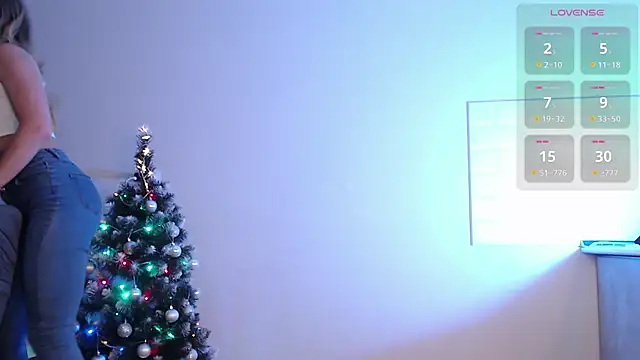 Snapshot of Eva_Hailey_ chatting on December 28, 4:30 am Eva Hailey online show from December 28, 4:30 am