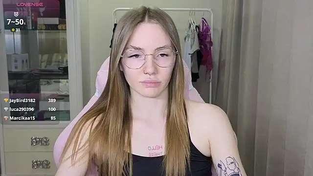 littlevildevil online show from February 7, 12:06 pm