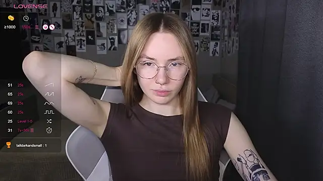 Snapshot of littlevildevil chatting on March 14, 10:32 am littlevildevil online show from March 14, 10:32 am