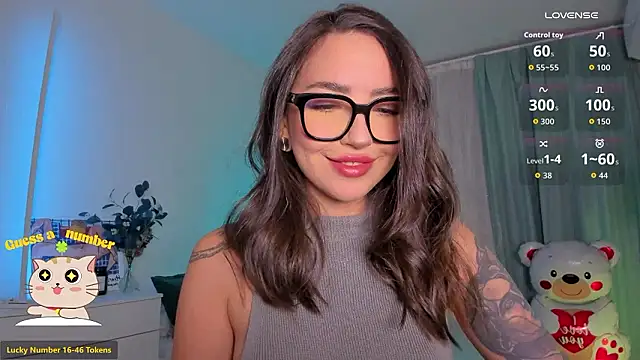 Oh My Dianee online show from February 12, 8:20 am