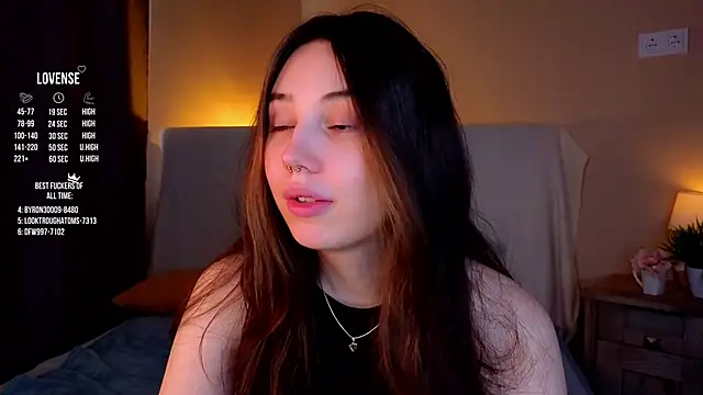 GillianDowdey online show from September 23, 2:47 am