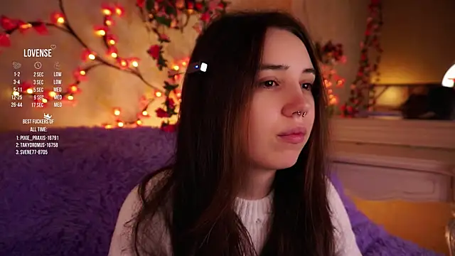 GillianDowdey online show from November 5, 3:06 am