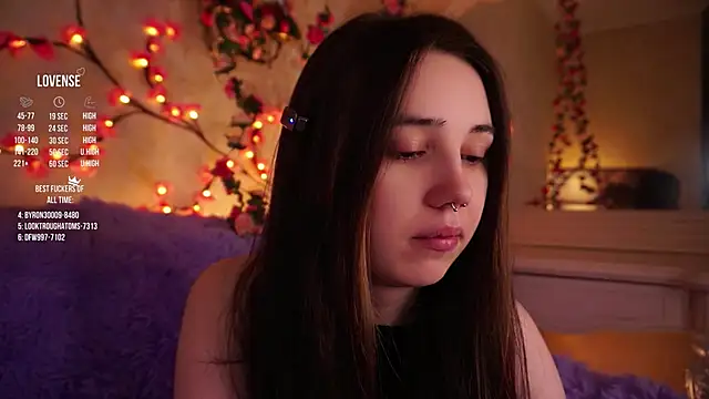 GillianDowdey online show from November 6, 2:45 am