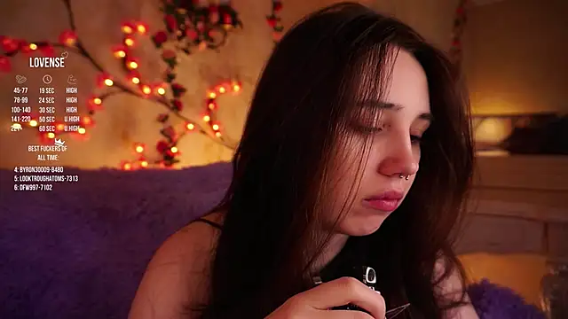 GillianDowdey online show from November 14, 4:00 am