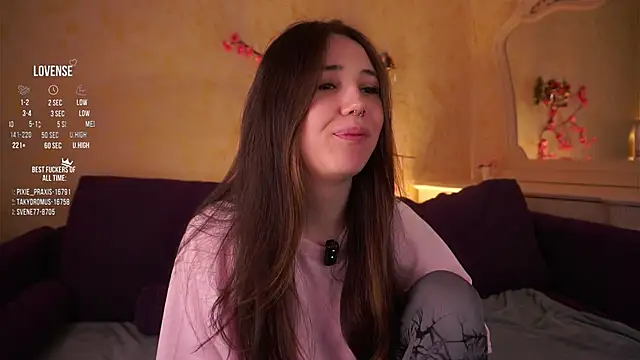 GillianDowdey online show from March 12, 3:12 am