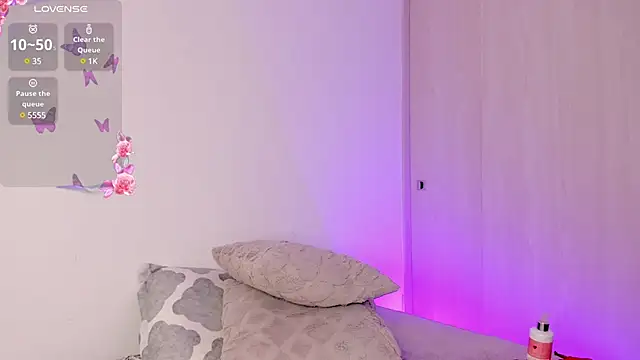 Nix Taylor online show from December 4, 11:13 pm