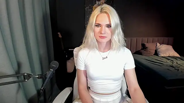 Milena marshmalows online show from February 23, 11:04 pm