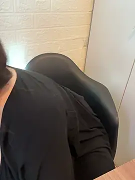 Sophie Eaton online show from January 15, 6:44 pm