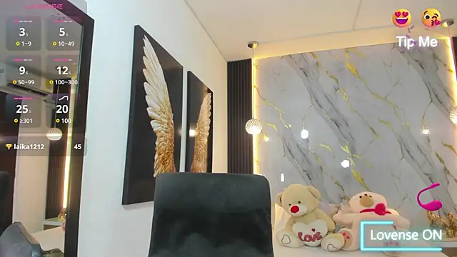 estephany doll online show from March 17, 5:49 pm