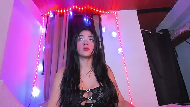 Oliviaa Evans online show from July 12, 5:59 pm