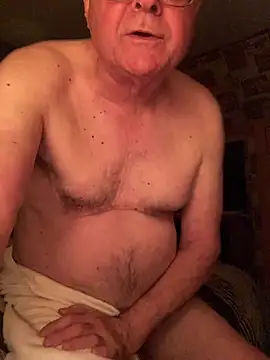 Snapshot of Tonybaloney1972 chatting on March 27, 12:27 pm Tonybaloney1972 online show from March 27, 12:27 pm