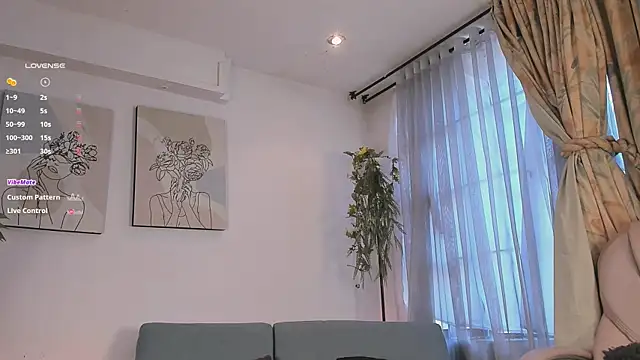 aisha bx online show from February 9, 1:04 pm