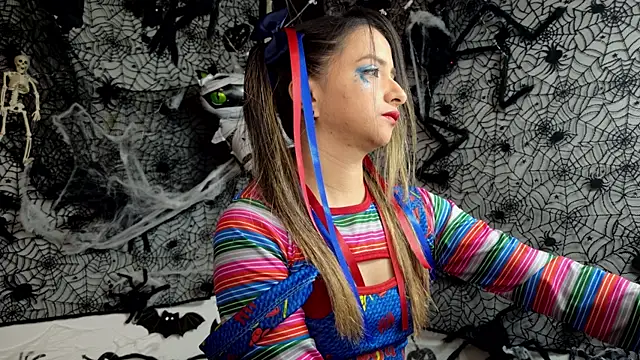 Snapshot of julietta___jackson chatting on October 31, 6:42 pm julietta jackson online show from October 31, 6:42 pm