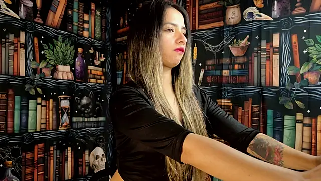 Snapshot of julietta___jackson chatting on November 25, 9:48 pm julietta jackson online show from November 25, 9:48 pm