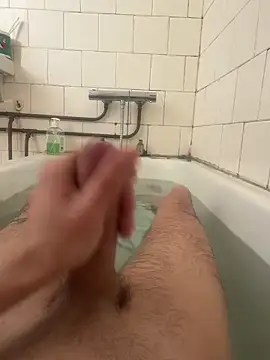 wolfwhite95 online show from February 19, 10:44 am