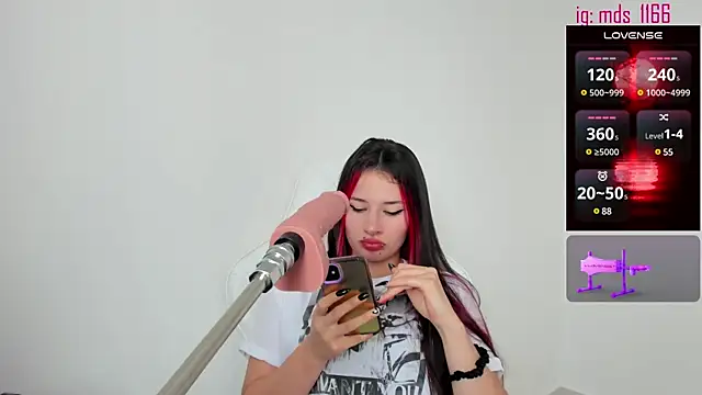 Mia adams66 online show from December 1, 7:36 pm