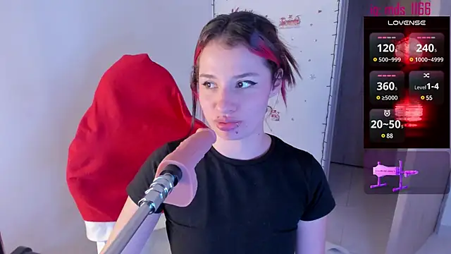 Mia adams66 online show from December 17, 12:56 am