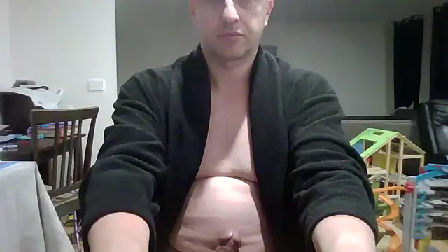 Snapshot of joshuagpratt chatting on January 9, 6:26 pm joshuagpratt online show from January 9, 6:26 pm