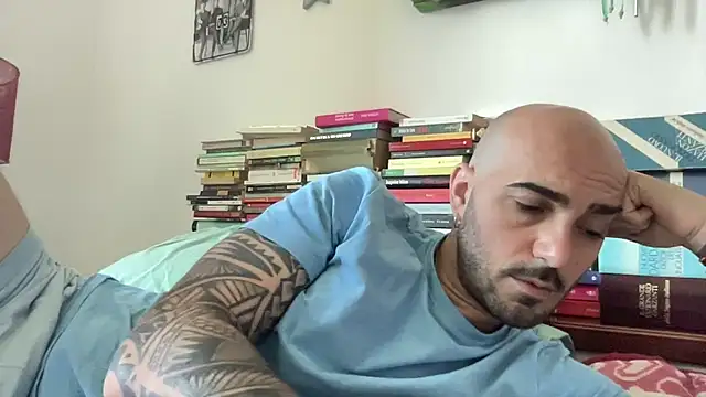 alessandromori91 online show from April 29, 7:45 am