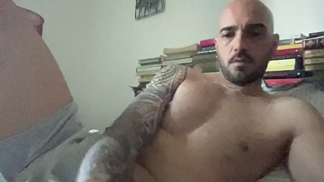 Snapshot of alessandromori91 chatting on May 26, 5:58 am alessandromori91 online show from May 26, 5:58 am