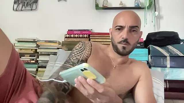 Snapshot of alessandromori91 chatting on June 12, 5:28 am alessandromori91 online show from June 12, 5:28 am
