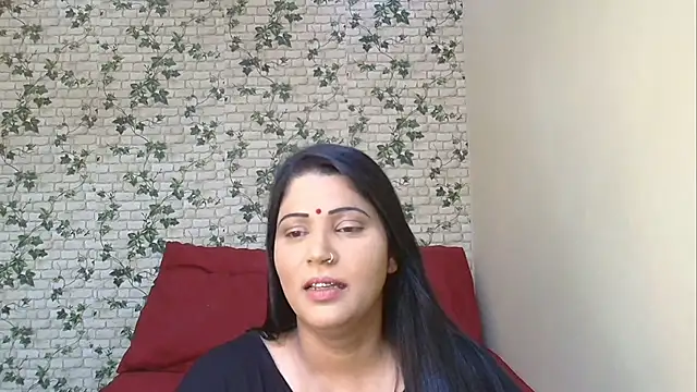 Snapshot of XIndianintimacy chatting on October 31, 6:42 pm XIndianintimacy online show from October 31, 6:42 pm