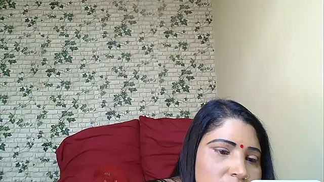 Snapshot of XIndianintimacy chatting on December 4, 7:33 pm XIndianintimacy online show from December 4, 7:33 pm