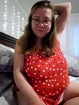 Snapshot of MsShelby40 chatting on March 13, 12:02 pm MsShelby40 online show from March 13, 12:02 pm