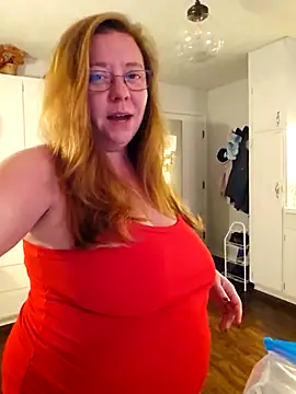 Snapshot of MsShelby40 chatting on October 29, 9:38 pm MsShelby40 online show from October 29, 9:38 pm