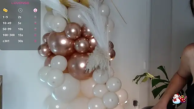 Snapshot of pauliCarter chatting on December 15, 4:06 am pauliCarter online show from December 15, 4:06 am