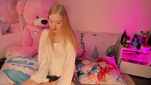 VelvetAnna online show from February 19, 3:05 pm