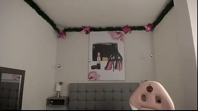 Snapshot of Violetta_Suky chatting on January 20, 1:42 pm Violetta Suky online show from January 20, 1:42 pm