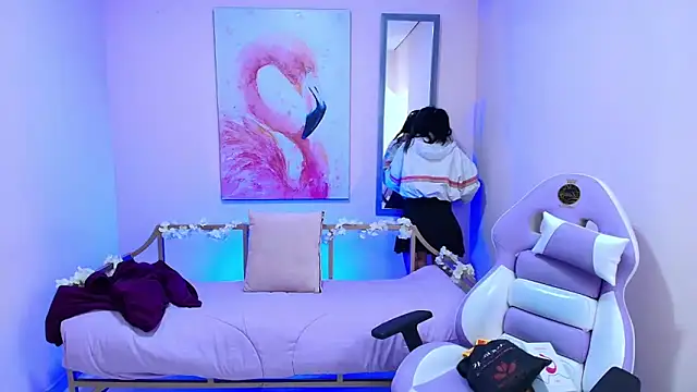 Snapshot of Violetta_Suky chatting on February 4, 12:44 pm Violetta Suky online show from February 4, 12:44 pm
