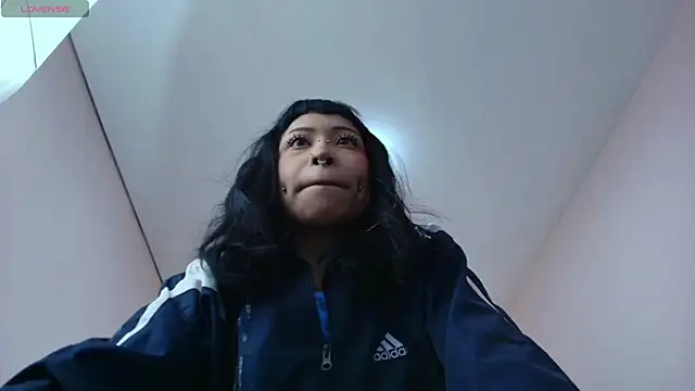 Snapshot of Violetta_Suky chatting on February 14, 12:36 pm Violetta Suky online show from February 14, 12:36 pm