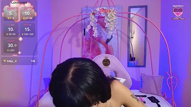 Snapshot of Violetta_Suky chatting on March 17, 4:54 pm Violetta Suky online show from March 17, 4:54 pm