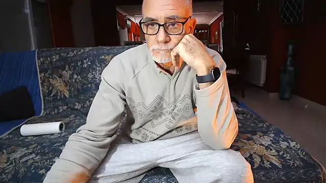 maduroguapo online show from March 17, 9:55 pm