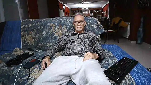 maduroguapo online show from March 19, 9:16 pm