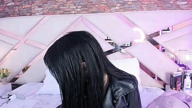 sophie pariss online show from October 12, 2:54 am