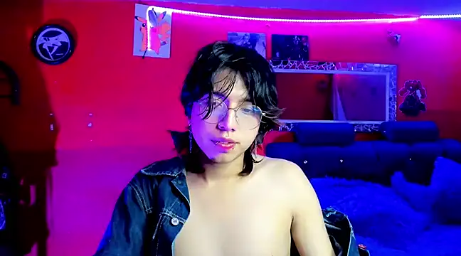 Snapshot of AnggelONfiree chatting on February 2, 6:04 am AnggelONfiree online show from February 2, 6:04 am