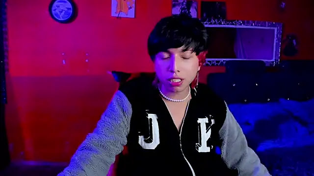 Snapshot of AnggelONfiree chatting on March 4, 8:57 am AnggelONfiree online show from March 4, 8:57 am