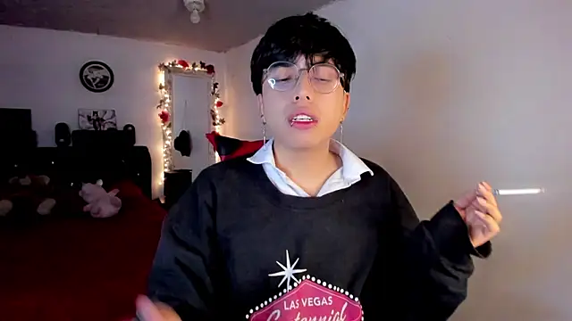 Snapshot of AnggelONfiree chatting on February 3, 12:53 am AnggelONfiree online show from February 3, 12:53 am