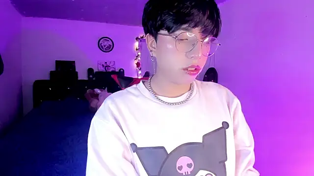 Snapshot of AnggelONfiree chatting on February 12, 6:30 am AnggelONfiree online show from February 12, 6:30 am