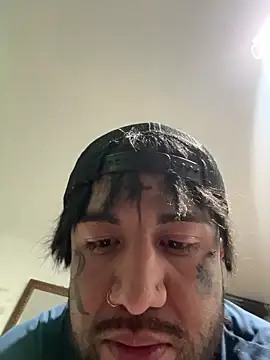 Snapshot of Azazelihornyasf chatting on January 8, 6:48 am Azazelihornyasf online show from January 8, 6:48 am