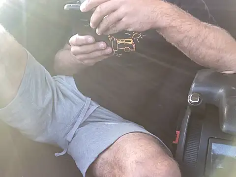 Snapshot of Zbochunec chatting on March 21, 4:07 pm Zbochunec online show from March 21, 4:07 pm