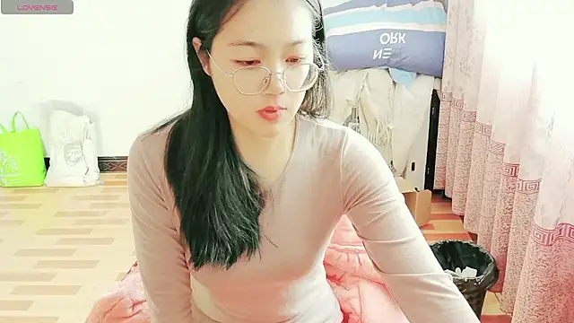 luoxuwen online show from January 19, 5:26 am