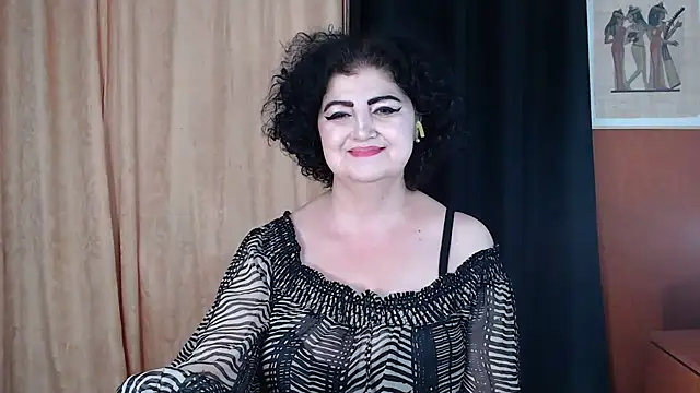 Snapshot of _MissJ_ chatting on June 9, 2:12 am MissJ online show from June 9, 2:12 am