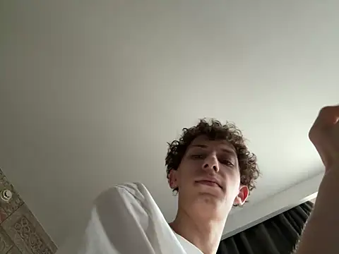 Snapshot of oypo chatting on February 14, 11:42 am oypo online show from February 14, 11:42 am