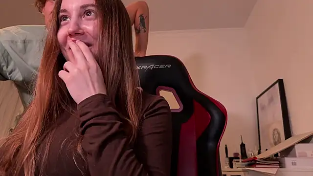 Snapshot of oypo chatting on October 17, 5:15 pm oypo online show from October 17, 5:15 pm