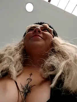 madelaine- online show from March 19, 6:01 pm